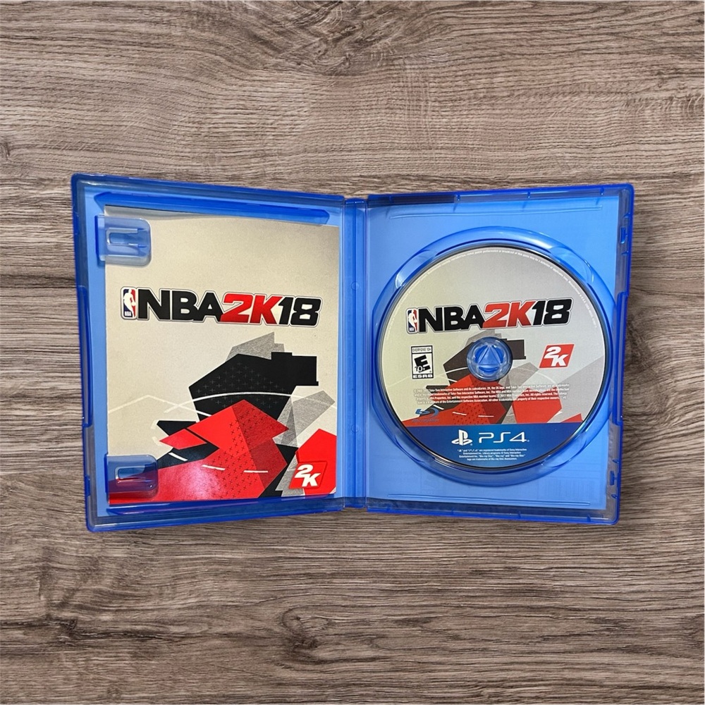 NBA 2K18 PlayStation 4‎ PS4 Video Game - Picture 3 of 3